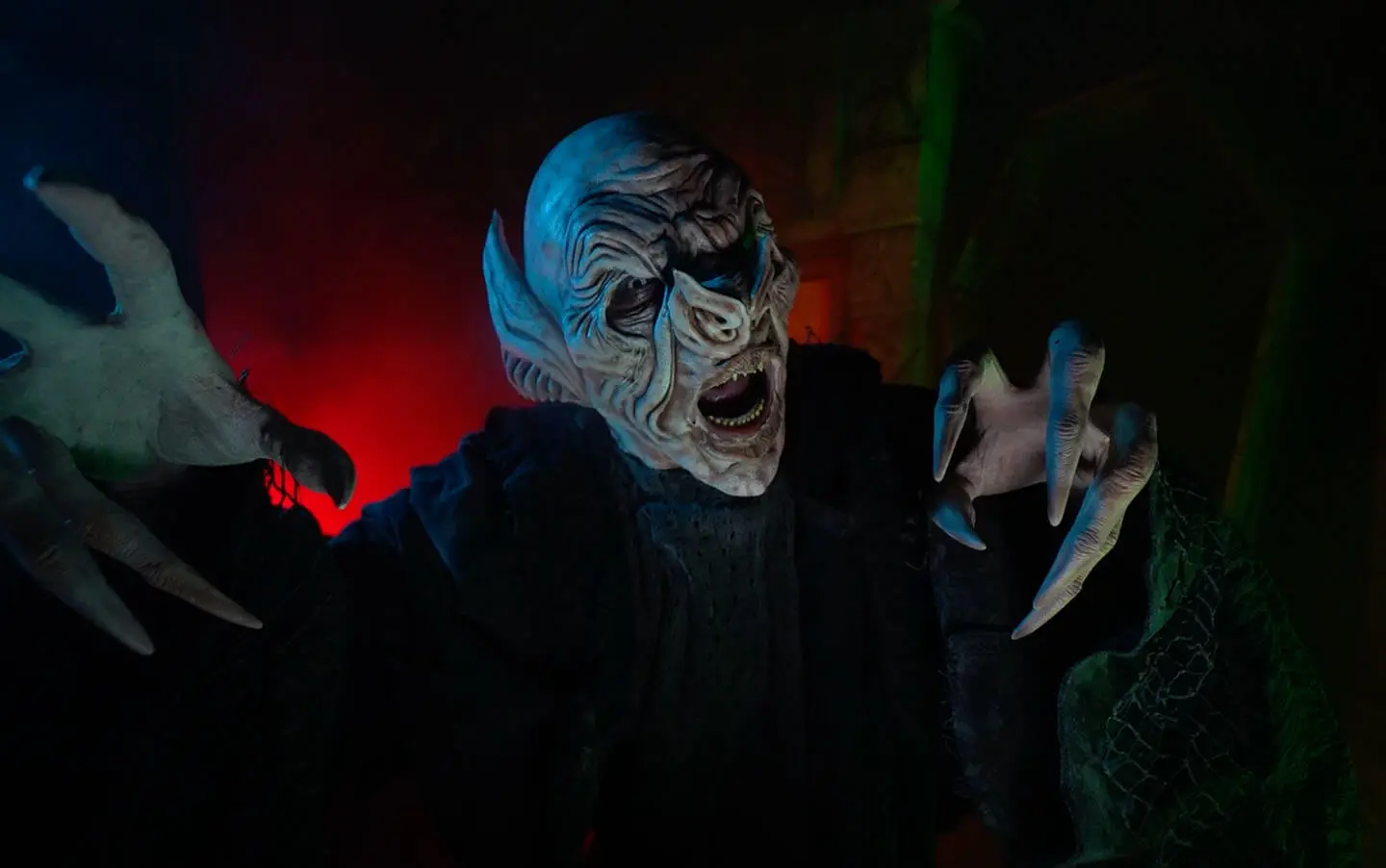 Vancouver haunted house – scariest 5-in-1 attraction in BC